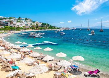 Özel plajlarda hem giriş fiyatı hem de harcama limiti kaidesi