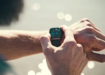 Parkinson hastalığına akıllı saat sayesinde erken teşhis