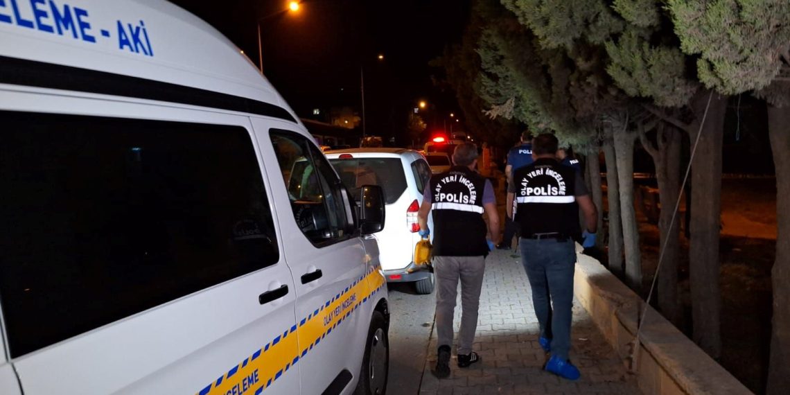 Parkta tartıştığı kişi tarafından bıçakla öldürüldü