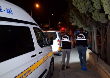 Parkta tartıştığı kişi tarafından bıçakla öldürüldü