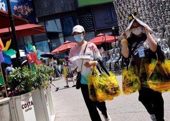 Pekin’de çok sıcak: Açık havadaki işler durduruldu