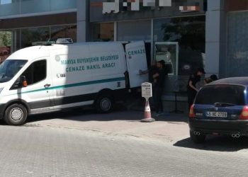 Pizzacıda cinayet: 1 meyyit, 1 yaralı