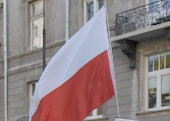 Polonya’nın 10 yılda 2 milyon göçmen emekçiye muhtaçlığı var