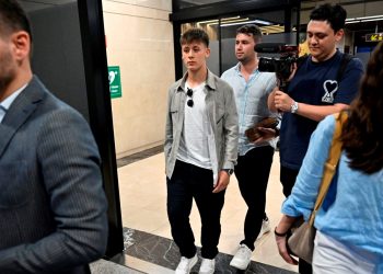 Real Madrid’in yeni transferi Arda Güler, Madrid’e geldi