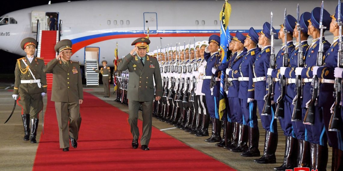 Rusya Savunma Bakanı Şoygu, Kuzey Kore’de