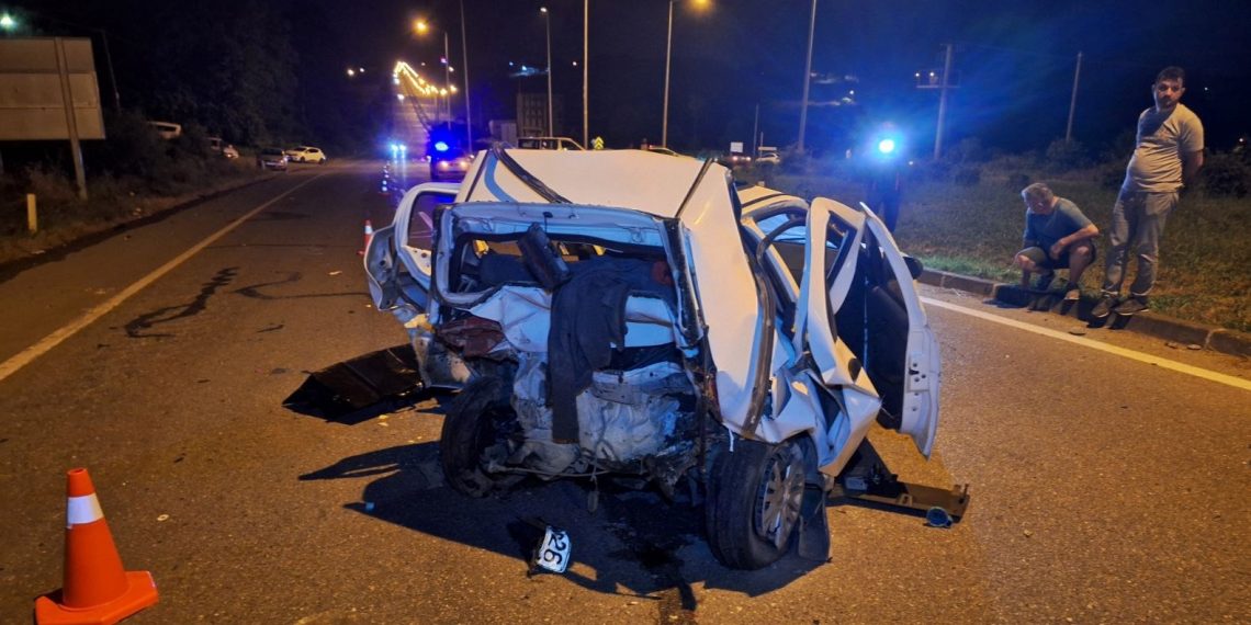Samsun’da feci kaza: 3 meyyit, 2 ağır yaralı