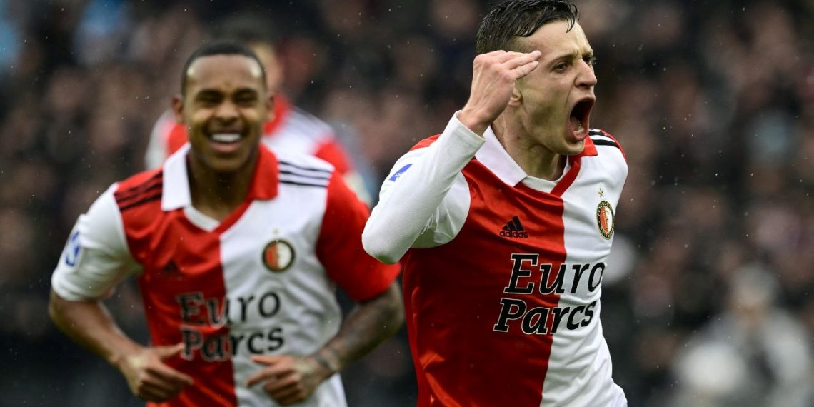 Sebastian Szymanski kimdir? Fenerbahçe ile ismi anılan Sebastian Szymanski kaç yaşında ve hangi mevkide oynuyor?