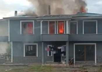 Sobayı akaryakıtla yakmak isteyince meskeni yaktı