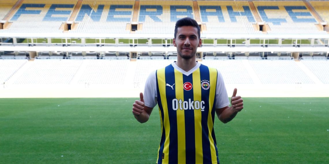 SON DAKİKA: Fenerbahçe, Umut Nayir transferini duyurdu