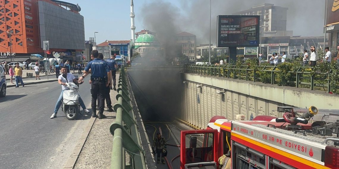 SON DAKİKA HABERİ: Dudullu’da belediye otobüsünde yangın