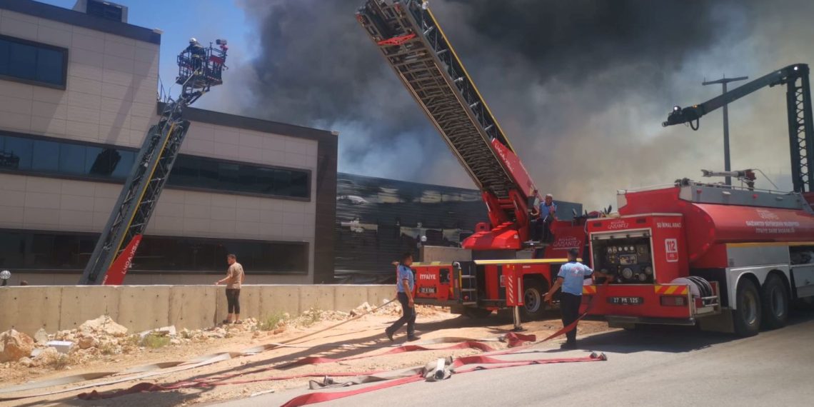 SON DAKİKA HABERİ: Gaziantep’te fabrika yangını
