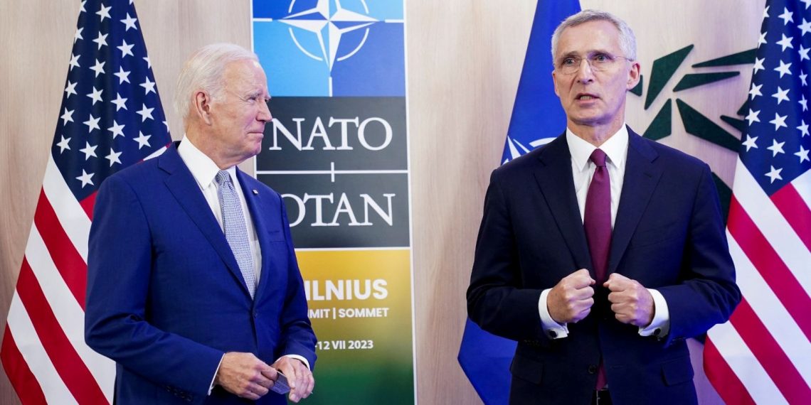 Stoltenberg ve Biden’dan İsveç’in NATO üyeliğine takviye