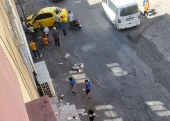 Taksi yayaların ortasına daldı: 3’ü ağır, 5 yaralı