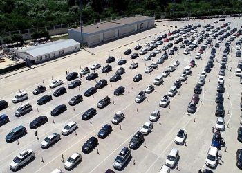 Tatilde gümrük kapılarından geçen yolcu sayısı 1 milyonu aştı