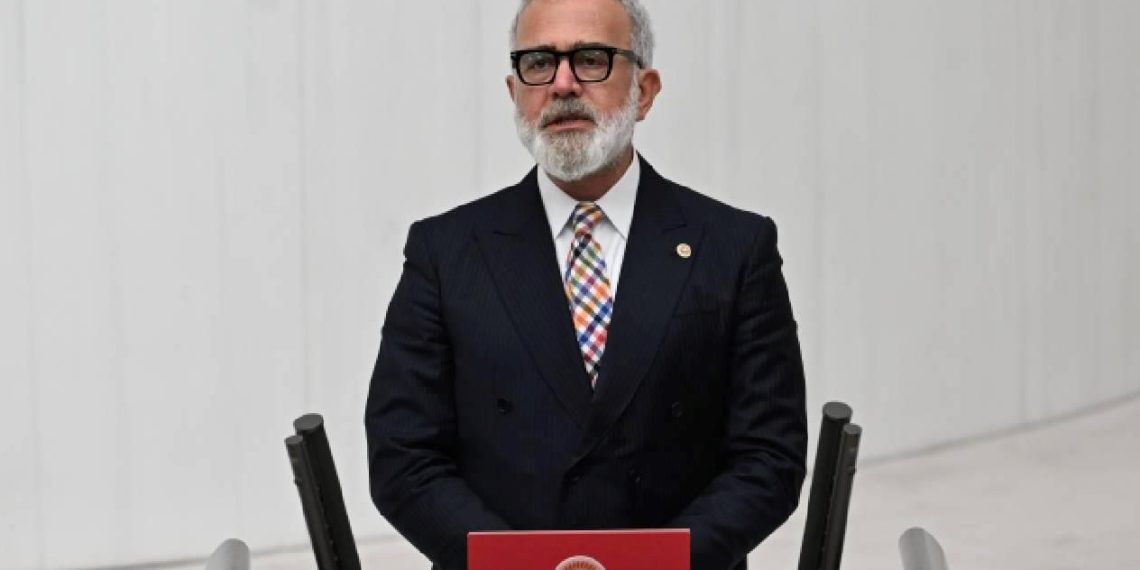 Tedavisi tamamlanan Bahadır Yenişehirlioğlu taburcu oldu