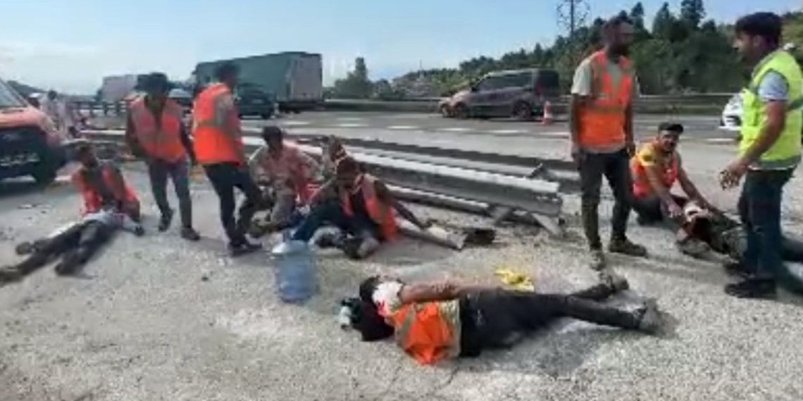 TEM’de can pazarı! Araba, kamyonete çarptı: Yaralılar var