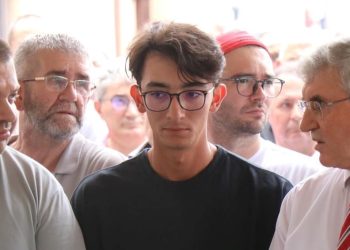 Ulusal okçu Mete Gazoz’un acı günü