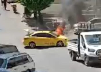 Ümraniye’de takside yangın