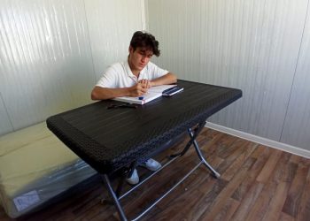 YKS’ye çadırda hazırlanan depremzede Türkiye 18’incisi oldu