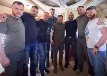 Zelenski toplumsal medyadan paylaştı: 5 asker Türkiye’den Ukrayna’ya döndü