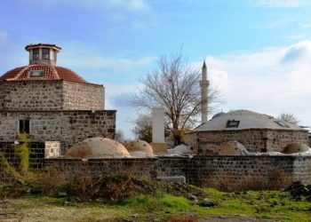 Zelzelede ziyan gören tarihi yapılar aslına uygun inşa edilecek