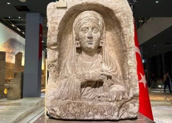 Zeugma kökenli mezar steli Türkiye’ye iade edildi