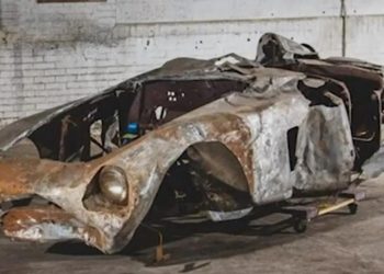 1954 model hurda Ferrari 2 milyon dolara satıldı