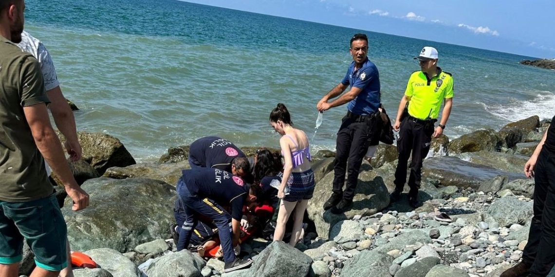 9 yaşındaki Şevval denizde boğuldu