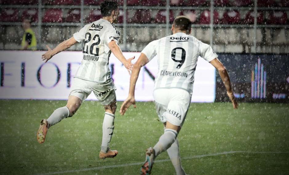 Beşiktaş, Dinamo Kiev deplasmanında kazandı