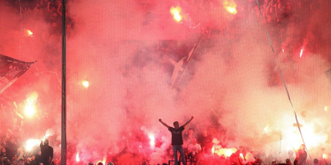 AEK-Dinamo Zagreb maçı öncesi ortalık karıştı: 1 meyyit 8 yaralı 100 gözaltı