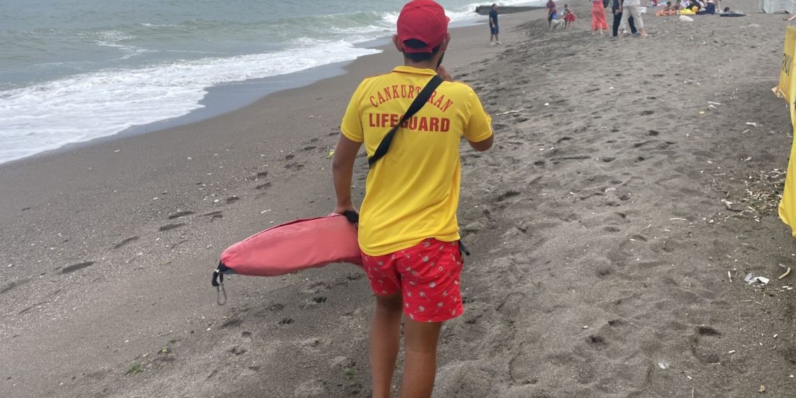 Akçakoca’da denize girmek yasaklandı