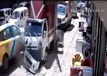 Alkollü şoför trafiği birbirine kattı