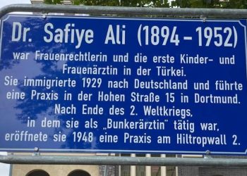 Almanya’da bir sokağa Türkiye’nin birinci bayan hekimi Safiye Ali’nin ismi verildi