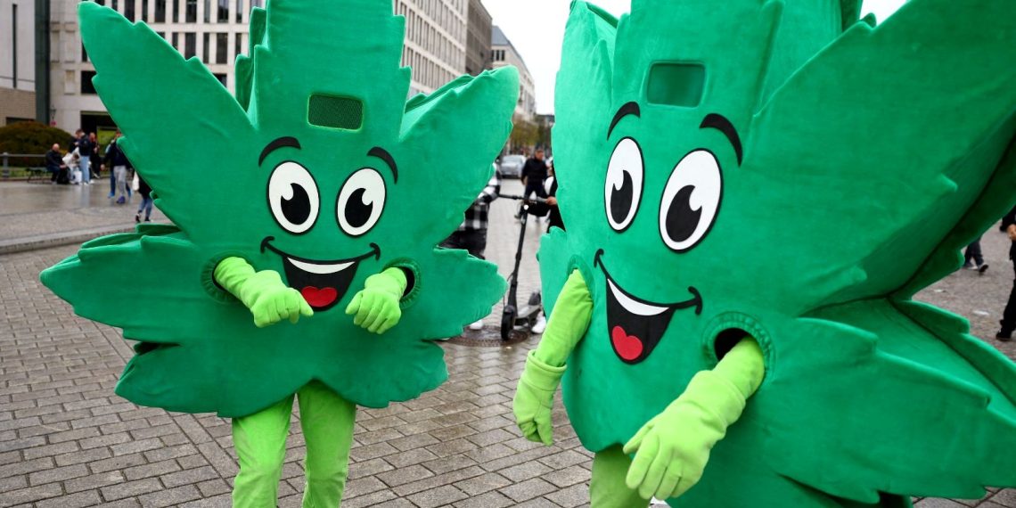 Almanya’da esrarın hudutlu yasallaşması tasarısı halkı ikiye böldü