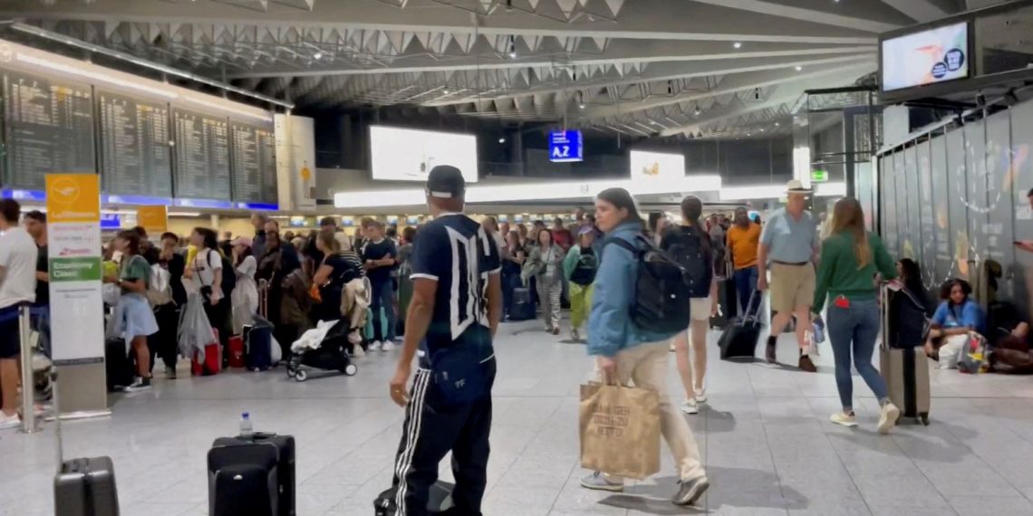 Almanya’da Frankfurt Havalimanı’nı su bastı