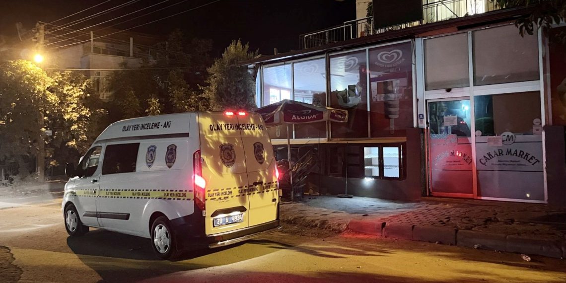 Amca çocuklarının kız arbedesinde pak bir bayan öldürüldü