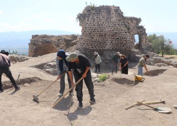 Anadolu’nun ikinci en büyük kalesinde hafriyat çalışmaları devam ediyor