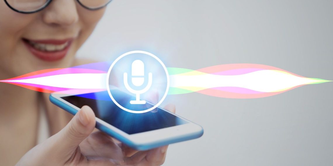 Apple’dan yeni özellik: Siri artık dudak okuyabilecek