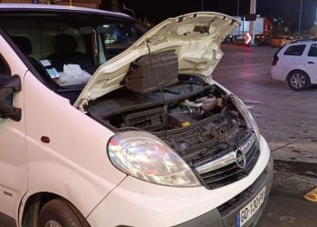 Aracın motoruna giren kediden 400 kilometrelik seyahat