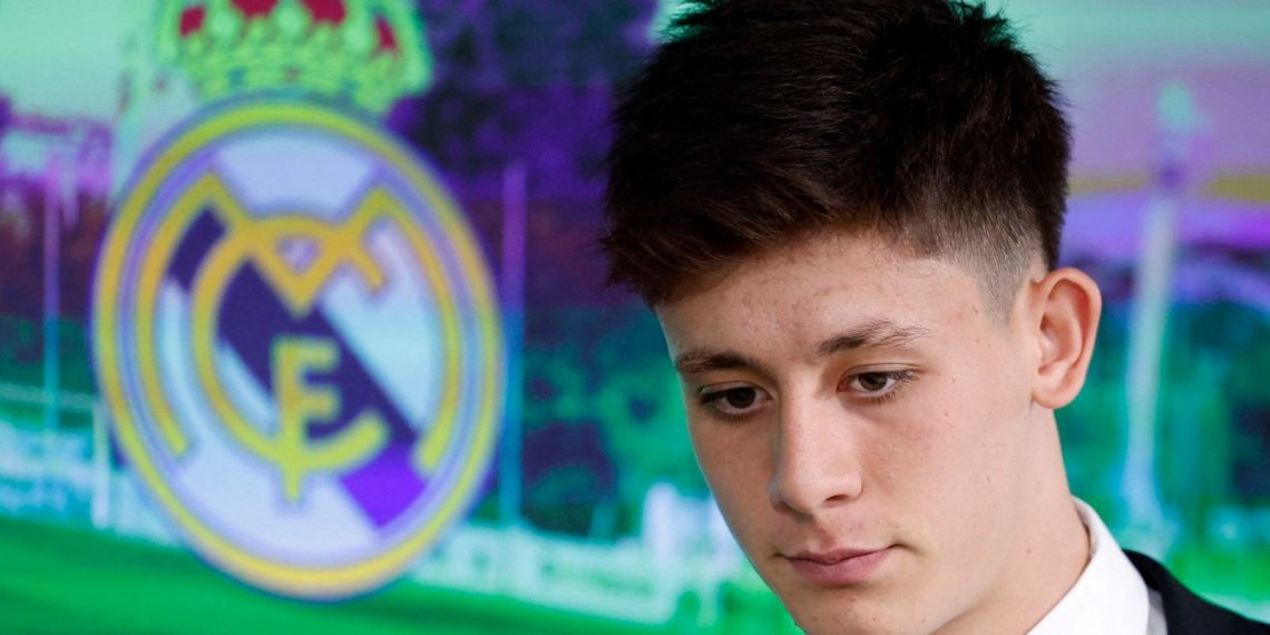 Arda Güler alanlara ne vakit dönecek?