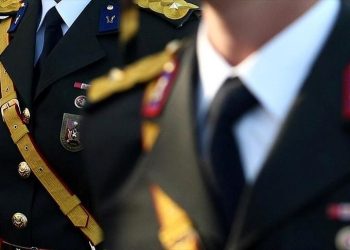 Askeri rütbelerin sıralaması merak konusu oldu (General, subay astsubay, rütbeleri)