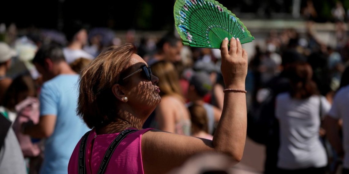 Avrupa’da orta ve şiddetli sıcaklık uyarısı