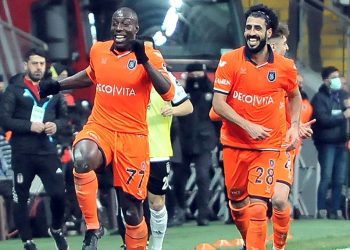 Başakşehir’de ayrılık: Stefano Okaka veda etti
