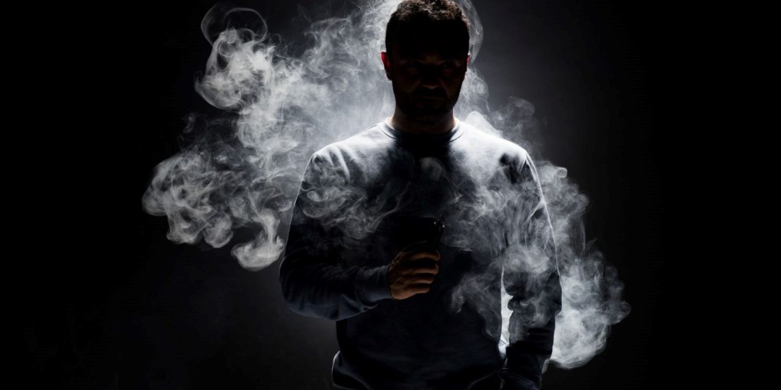 Bilim insanlarından elektronik sigara uyarısı: Belirtiler 30 günde ortaya çıkıyor