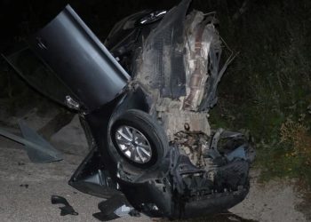 Bolu’da feci kaza | Bariyere çarpan araba ikiye bölündü: 1 meyyit