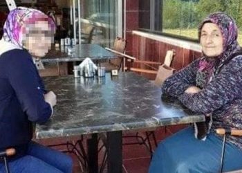 Cinnet getiren bayan, anne ve anneannesini baltayla parçaladı