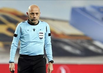 Cüneyt Çakır: “Türk hakemliğinin başarılı olabilmesi için bir ömür adadım.”