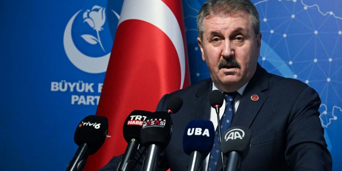 Destici: Türk milliyetçilerini yakınlaştıracak gayretler olumlu