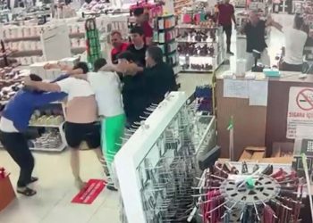 Dinlenme tesisinde fiyatsız yemek arbedesi: 6 yaralı, 20 gözaltı