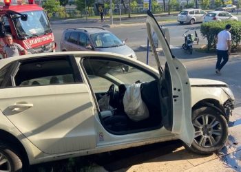 Direksiyon başında rahatsızlandı, duvara çarparak durabildi